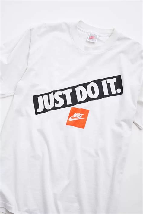 VINTAGE NIKE – TRIED AND TRUE CO..